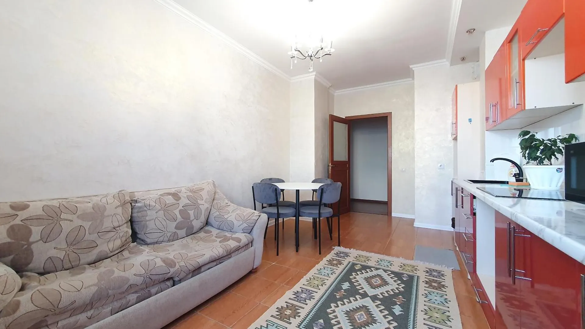 Apartment 124 Центр,На 1-8 Человек,2 Спальни Гостиная Кухня 3 Кровати Раскладной Диван 2 Кондиционера Nur-Sultan