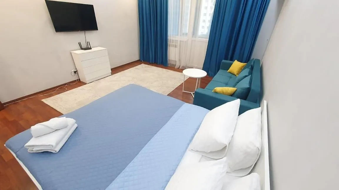 Apartment 124 Центр,На 1-8 Человек,2 Спальни Гостиная Кухня 3 Кровати Раскладной Диван 2 Кондиционера Nur-Sultan