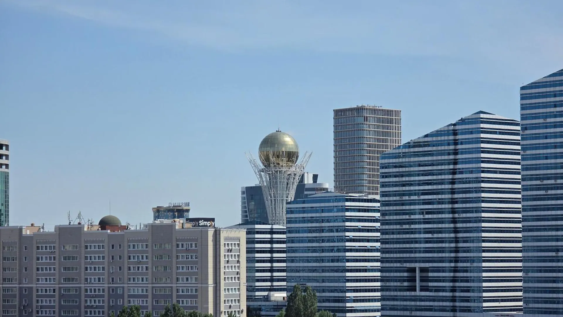 124 Центр,На 1-8 Человек,2 Спальни Гостиная Кухня 3 Кровати Раскладной Диван 2 Кондиционера Astana Lejlighed